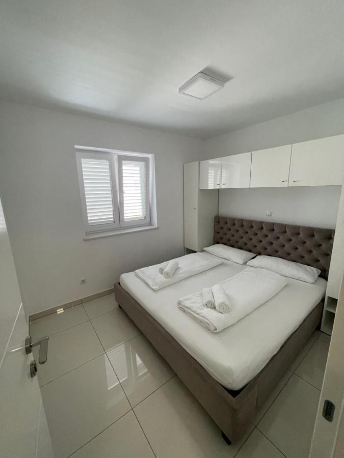 Villa San Antonio-Exclusive Apartments バスカ エクステリア 写真